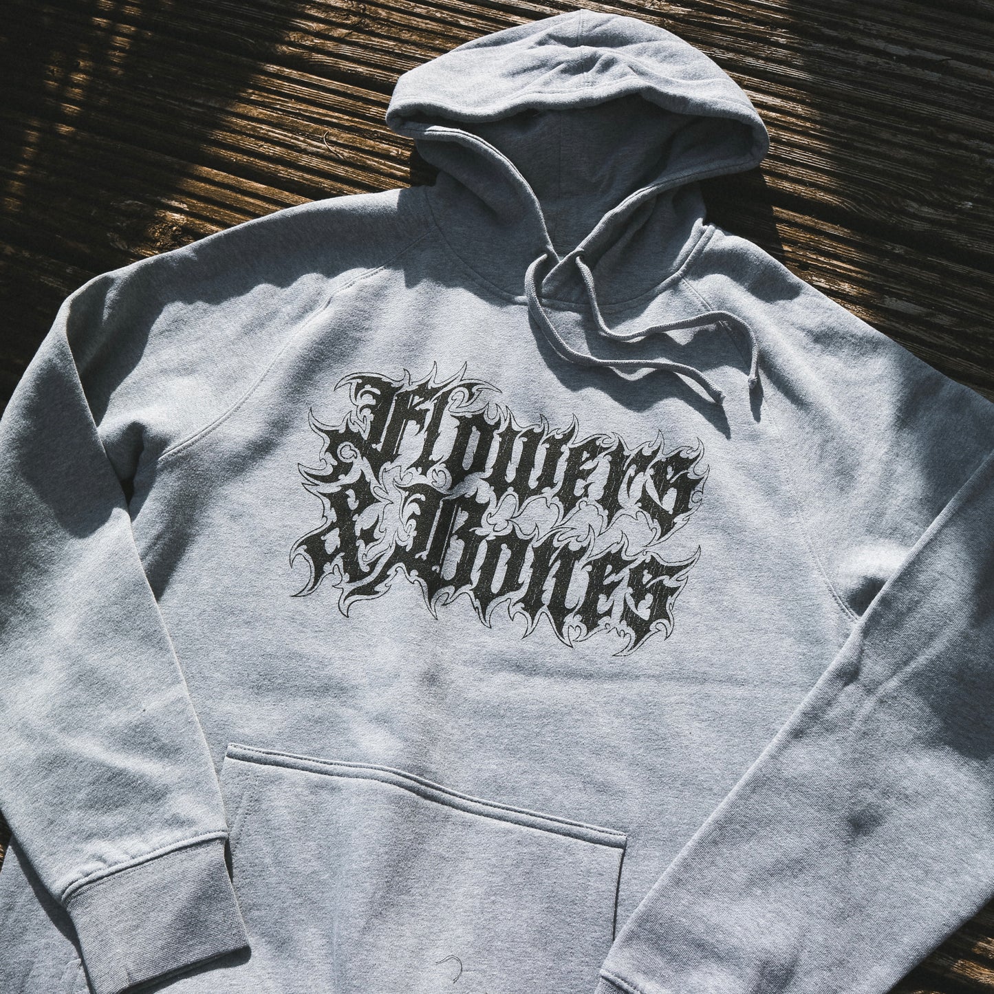 LOGO HOODIE - GREY